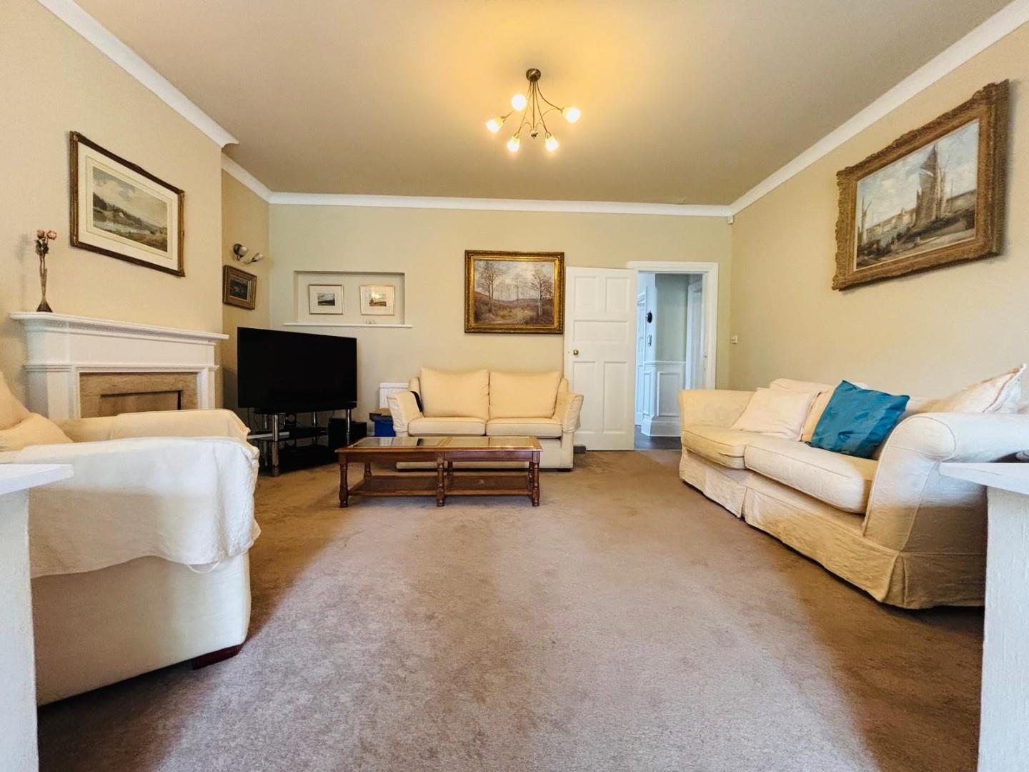 Lyndhurst Avenue, Mill Hill, NW7, London